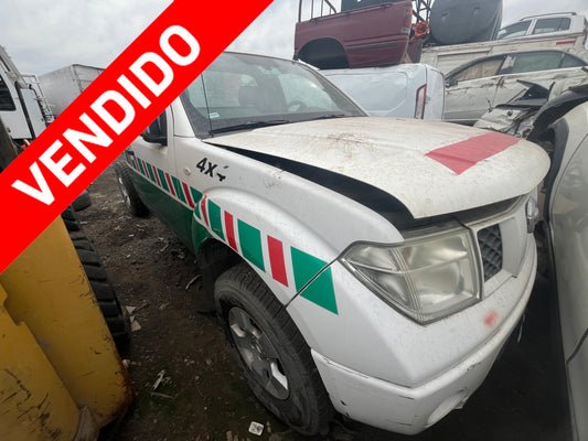 Nissan navara 2.5 4x4 Vendida