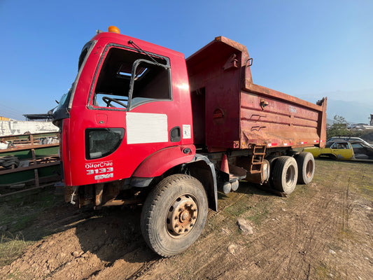 Ford cargo 3133 6x4 año 2013