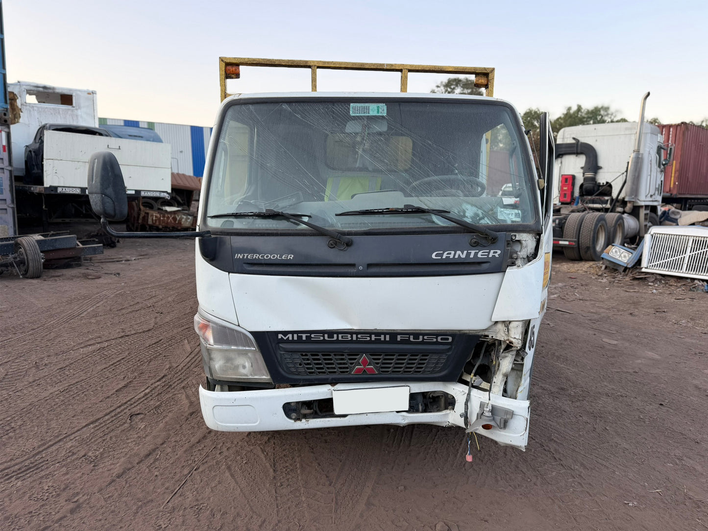 Mitsubishi canter fuso año 2010